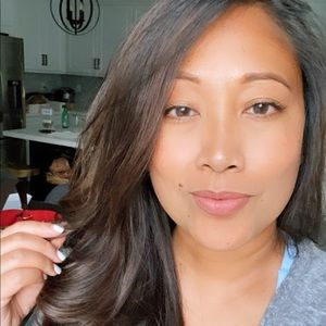 Meet your Posher, Anjolee